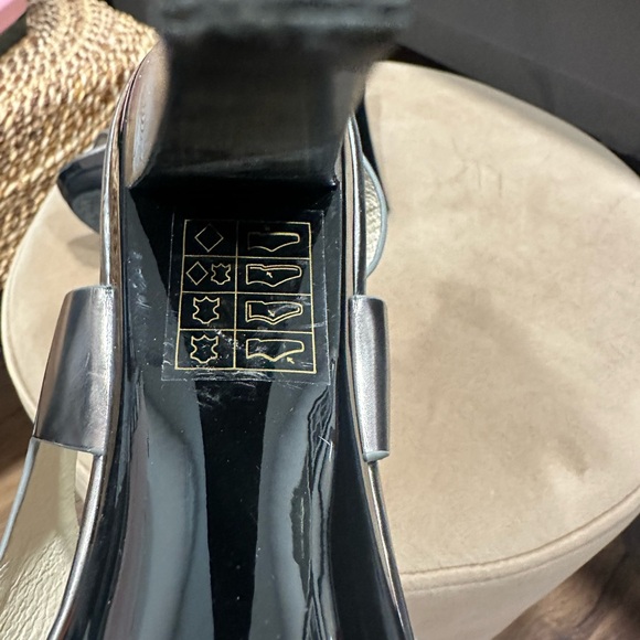 Michael kors platform heels - Picture 7 of 9